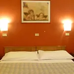 Romeo 2* باري