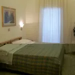 Romeo Hotel 2*