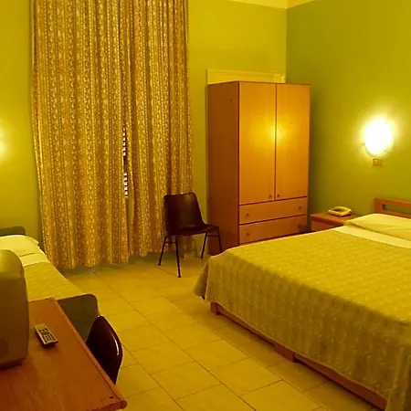 Romeo 2* Bari
