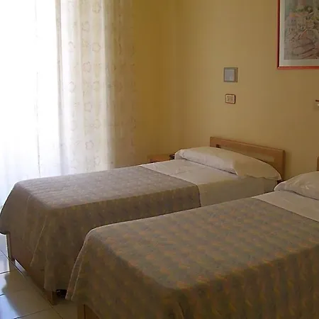 Romeo Hotel 2*