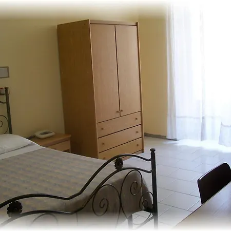 Romeo 2* Bari