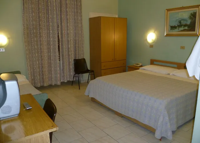 オテル ペンシオネ ロメーオ