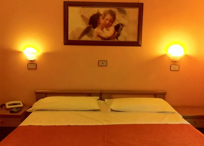 オテル ペンシオネ ロメーオ バーリ